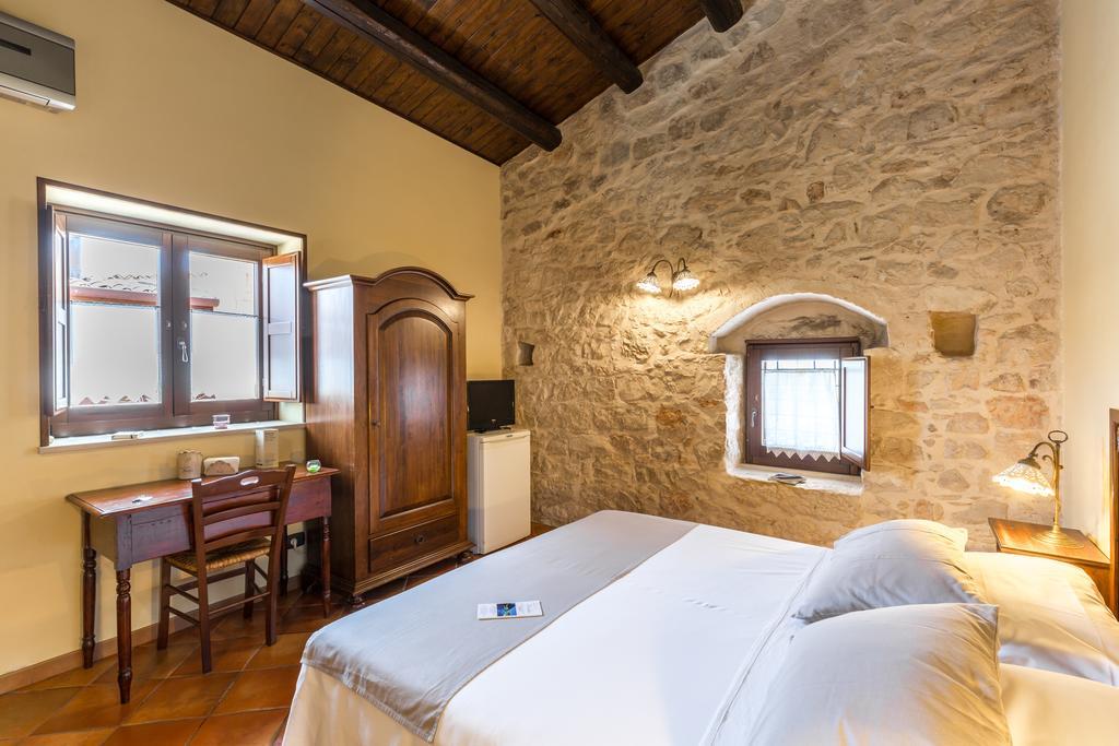 Country house La Muraglia Residenza Turistica Rurale *
