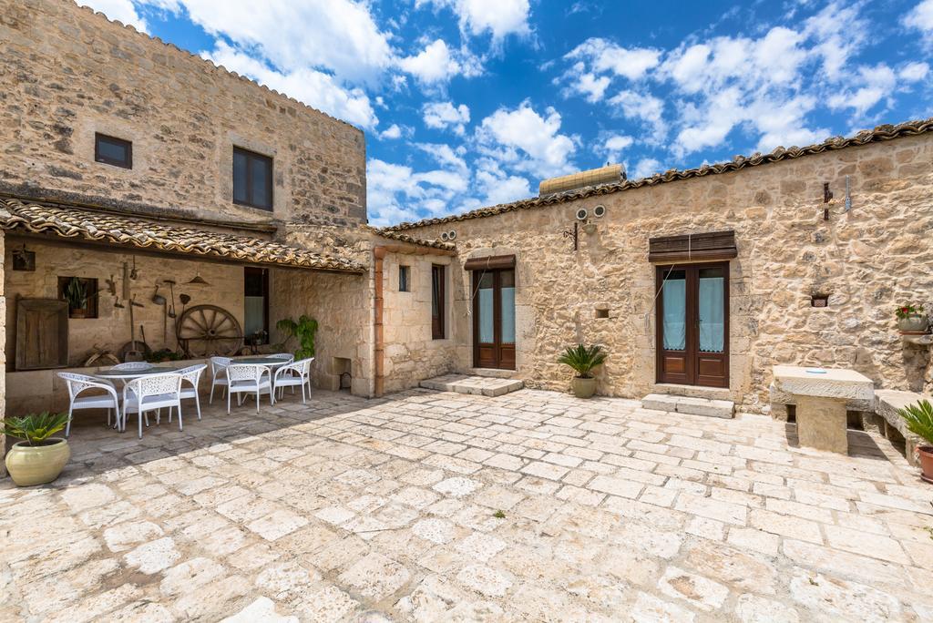 Country house La Muraglia Residenza Turistica Rurale